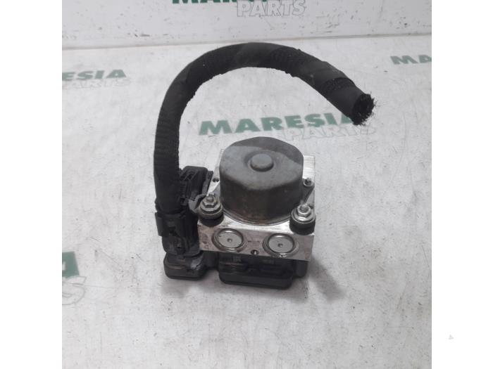 Usagé Bloc ABS Citroen Nemo (AA) 1.3 HDi 75 Prix € 151,25 Prix TTC proposé par Maresia Parts