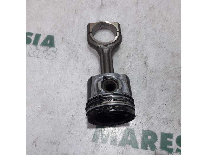 Usagé Piston Citroen C3 (SC) 1.6 HDi 92 Prix € 50,00 Règlement à la marge proposé par Maresia Parts