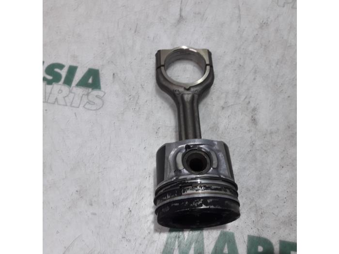 Usagé Piston Citroen C3 (SC) 1.6 HDi 92 Prix € 50,00 Règlement à la marge proposé par Maresia Parts