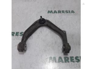 Used Front upper wishbone, left Alfa Romeo 159 (939AX) 2.2 JTS 16V Price € 50,00 Margin scheme offered by Maresia Parts