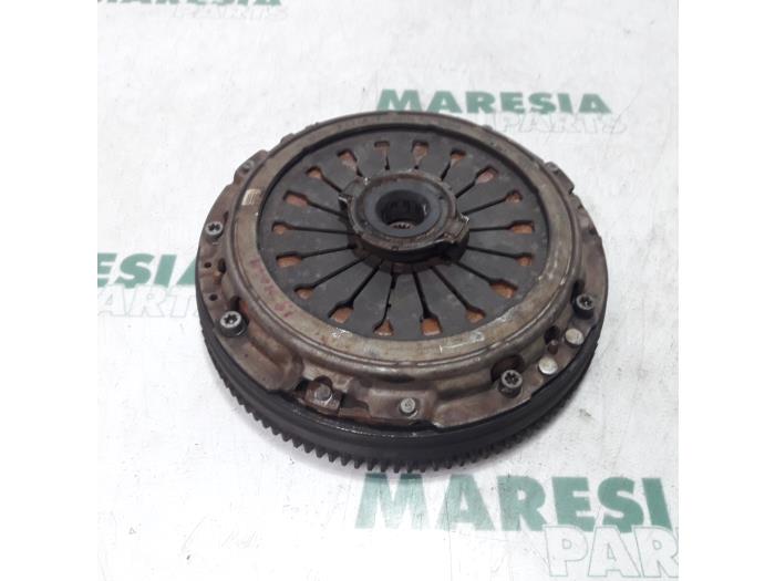 Used Flywheel Alfa Romeo 156 Sportwagon (932) 2.4 JTD Price € 99,95 Margin scheme offered by Maresia Parts
