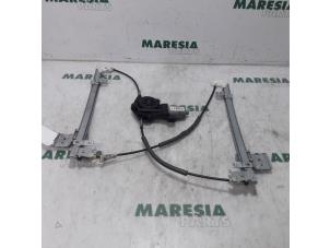 Used Window mechanism 4-door, front left Alfa Romeo 159 (939AX) 2.2 JTS 16V Price € 50,00 Margin scheme offered by Maresia Parts
