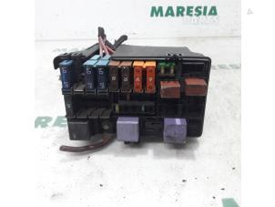 Used Fuse box Renault Espace (JK) 2.0 16V Turbo Price € 50,00 Margin scheme offered by Maresia Parts