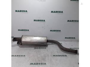 Used Exhaust rear silencer Renault Espace (JK) 2.0 16V Turbo Price € 40,00 Margin scheme offered by Maresia Parts