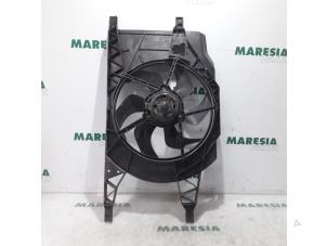 Used Fan motor Renault Espace (JK) 2.0 16V Turbo Price € 75,00 Margin scheme offered by Maresia Parts