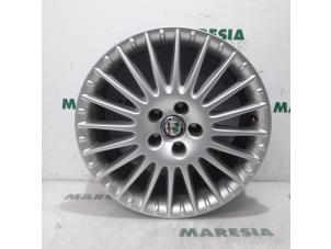 Używane Obrecz Alfa Romeo 159 (939AX) 2.2 JTS 16V Cena € 131,25 Procedura marży oferowane przez Maresia Parts