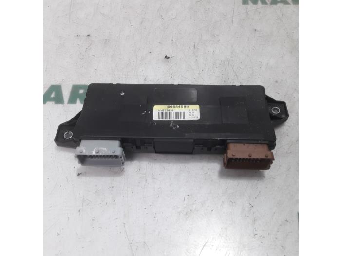 Usagé Ordinateur divers Alfa Romeo 159 (939AX) 2.2 JTS 16V Prix € 40,00 Règlement à la marge proposé par Maresia Parts