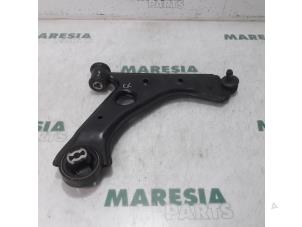 Usagé Bras de suspension bas avant droit Peugeot Bipper Tepee (AJ) 1.4 Prix € 30,25 Prix TTC proposé par Maresia Parts