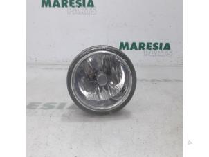 Used Fog light, front left Peugeot Partner Tepee (7A/B/C/D/E/F/G/J/P/S) 1.6 16V Phase 1 Price € 15,00 Margin scheme offered by Maresia Parts