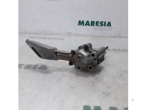 Used Oil pump Fiat Punto Cabriolet (176C) 90 ELX 1.6 Price € 50,00 Margin scheme offered by Maresia Parts