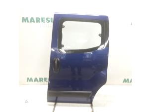 Usagé Porte coulissante gauche Peugeot Bipper Tepee (AJ) 1.4 Prix € 317,63 Prix TTC proposé par Maresia Parts