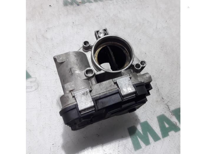 Używane Przepustnica Fiat Punto Cena € 75,00 Procedura marży oferowane przez Maresia Parts