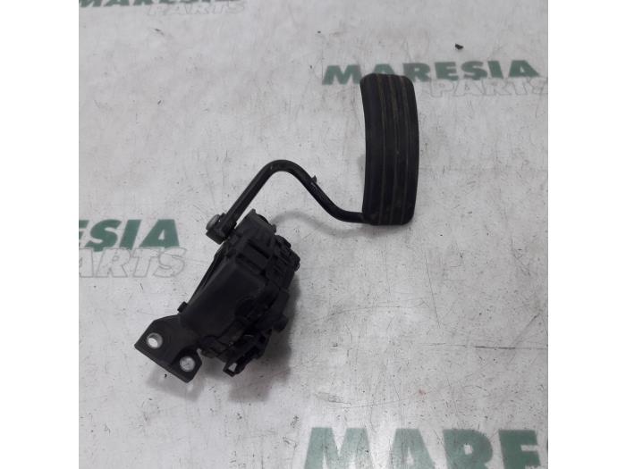 Begagnade Gaspedalsensor Renault Espace (JK) 2.0 16V Turbo Pris € 29,99 Marginaltabell erbjuds av Maresia Parts