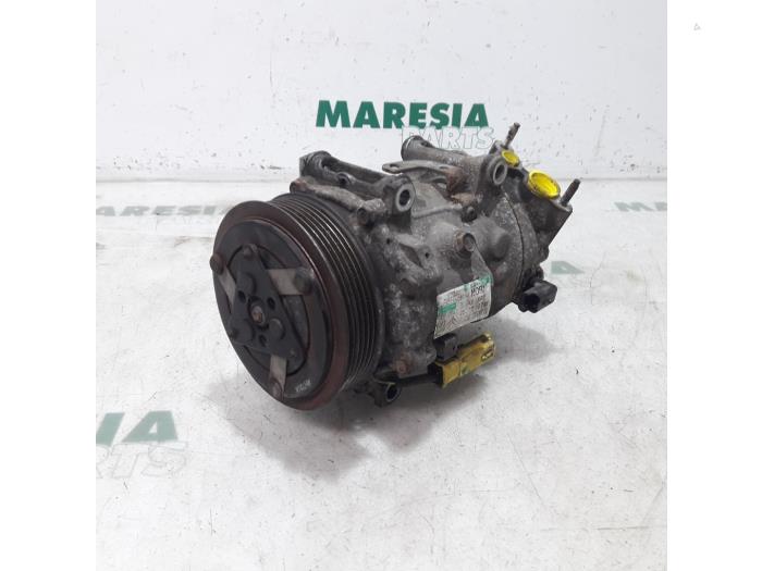 Air conditioning pump from a Citroën C4 Picasso (UD/UE/UF) 1.6 HDiF 16V 110 2010