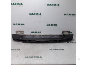 Używane Rama zderzaka przód Citroen C4 Picasso (UD/UE/UF) 1.6 HDiF 16V 110 Cena € 50,00 Procedura marży oferowane przez Maresia Parts