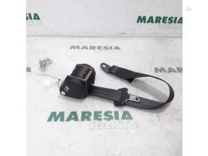 Used Rear seatbelt, left Peugeot 306 (7D) 1.8 16V Price € 50,00 Margin scheme offered by Maresia Parts
