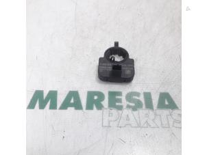Used Steering angle sensor Citroen C4 Picasso (UD/UE/UF) 1.6 HDiF 16V 110 Price € 25,00 Margin scheme offered by Maresia Parts