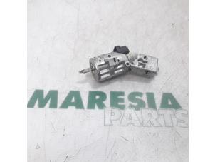 Used Ignition lock + key Citroen Berlingo 1.6 Hdi 75 Price € 60,50 Inclusive VAT offered by Maresia Parts