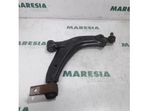 Used Front lower wishbone, right Peugeot 306 (7D) 1.8 16V Price € 20,00 Margin scheme offered by Maresia Parts