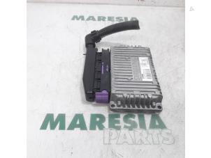 Usagé Ordinateur réservoir automatique Peugeot 206 CC (2D) 1.6 16V Prix € 75,00 Règlement à la marge proposé par Maresia Parts