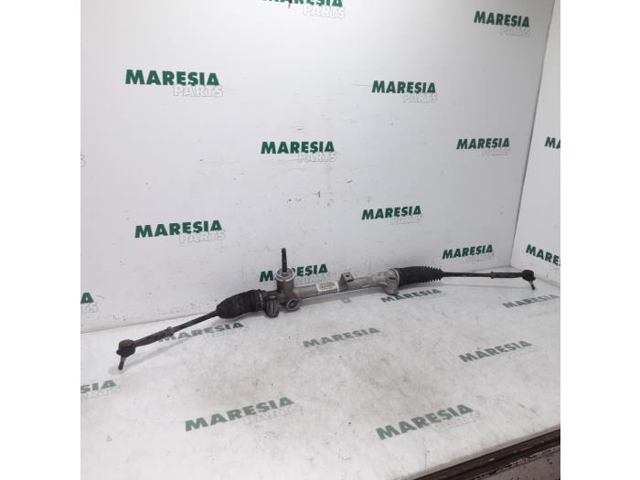 Begagnade Styrbox Fiat Punto Evo (199) 1.3 JTD Multijet 85 16V Euro 5 Pris € 50,00 Marginaltabell erbjuds av Maresia Parts