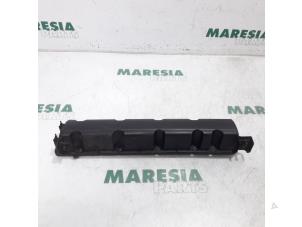Used Rocker cover Citroen C4 Grand Picasso (UA) 1.8 16V Price € 25,00 Margin scheme offered by Maresia Parts