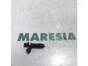 Used Injector (petrol injection) Citroen C4 Grand Picasso (UA) 1.8 16V Price € 25,00 Margin scheme offered by Maresia Parts