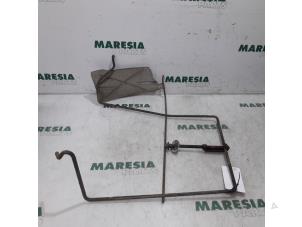 Used Spare wheel holder Fiat Scudo (270) 2.0 D Multijet Price € 60,50 Inclusive VAT offered by Maresia Parts