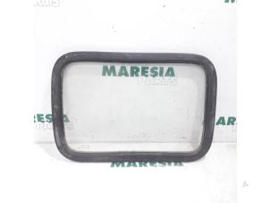 Gebrauchte Zwischenschott Fenster Fiat Scudo (270) 2.0 D Multijet Preis € 90,75 Mit Mehrwertsteuer angeboten von Maresia Parts