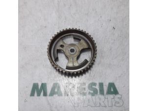 Used Camshaft sprocket Peugeot 207 SW (WE/WU) 1.6 HDi 16V Price € 20,00 Margin scheme offered by Maresia Parts