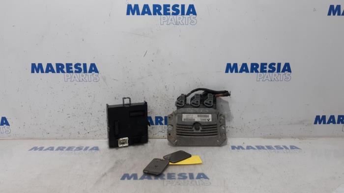Used Engine management computer Renault Espace (JK) 2.0 16V Turbo Price € 236,25 Margin scheme offered by Maresia Parts