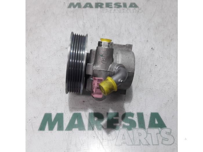 Usagé Pompe de direction Fiat Doblo Cargo (263) 1.3 D Multijet Prix € 127,05 Prix TTC proposé par Maresia Parts