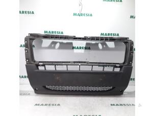 Used Front bumper, central component Citroen Jumper (U9) 2.2 HDi 120 Euro 4 Price € 65,00 Margin scheme offered by Maresia Parts
