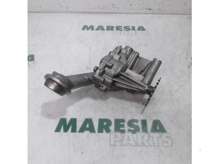Gebrauchte Ölpumpe Renault Megane III Grandtour (KZ) 1.5 dCi 110 Preis € 50,00 Margenregelung angeboten von Maresia Parts
