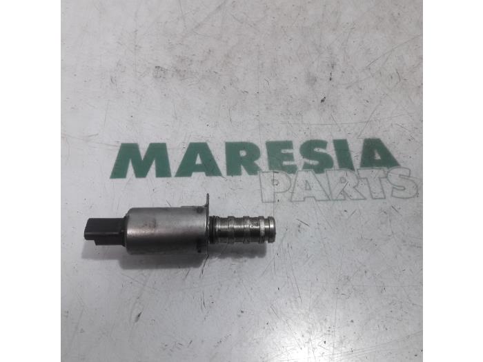 Begagnade Kamaxelsensor Peugeot 208 I (CA/CC/CK/CL) 1.0 Vti 12V PureTech Pris € 29,99 Marginaltabell erbjuds av Maresia Parts