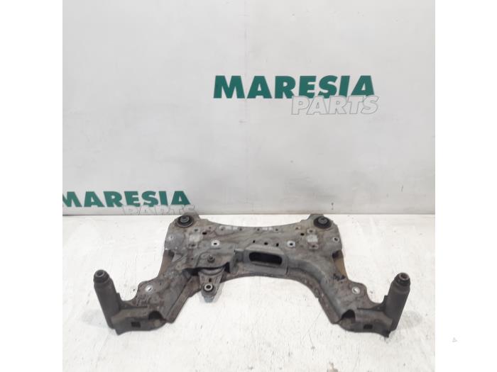 Usagé Faux châssis Renault Megane III Grandtour (KZ) 1.5 dCi 110 Prix € 74,00 Règlement à la marge proposé par Maresia Parts