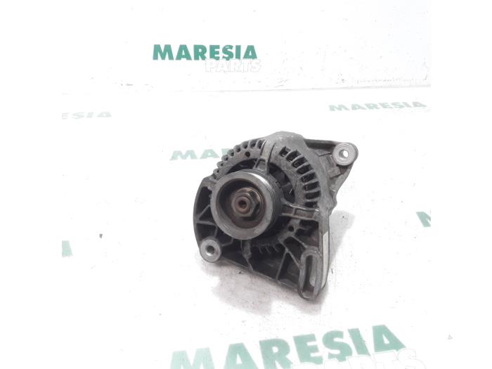 Used Dynamo Fiat Punto II (188) 1.2 16V Price € 40,00 Margin scheme offered by Maresia Parts