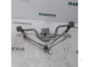 Used Wiper mechanism Fiat Scudo (270) 2.0 D Multijet Price € 48,40 Inclusive VAT offered by Maresia Parts