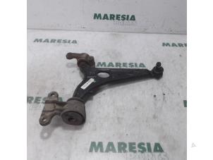 Used Front lower wishbone, right Fiat Scudo (270) 2.0 D Multijet Price € 42,35 Inclusive VAT offered by Maresia Parts