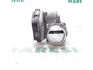 Used Throttle body Peugeot 308 CC (4B) 1.6 HDiF 16V Price € 20,00 Margin scheme offered by Maresia Parts