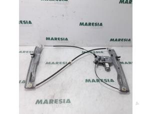 Used Window mechanism 2-door, front right Renault Clio III (BR/CR) 1.5 dCi 70 Price € 24,99 Margin scheme offered by Maresia Parts