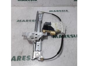 Used Window mechanism 4-door, front right Citroen C4 Berline (LC) 1.6 HDi 16V Price € 30,00 Margin scheme offered by Maresia Parts