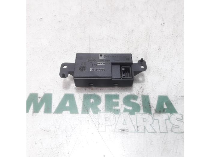 Usagé Ordinateur divers Peugeot Boxer (244) 2.8 HDi 127 Prix € 60,50 Prix TTC proposé par Maresia Parts