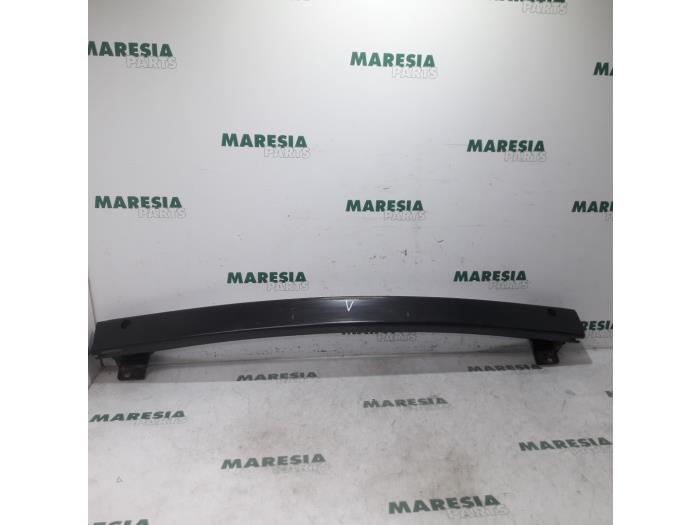 Front bumper frame from a Peugeot Boxer (244) 2.8 HDi 127 2003