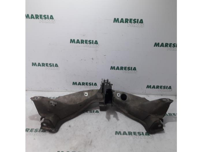 Used Subframe Renault Twingo (C06) 1.2 16V Quickshift Price € 99,00 Margin scheme offered by Maresia Parts