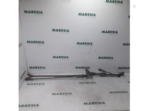 Used Wiper mechanism Citroen C4 Berline (LC) 1.6 HDi 16V Price € 50,00 Margin scheme offered by Maresia Parts