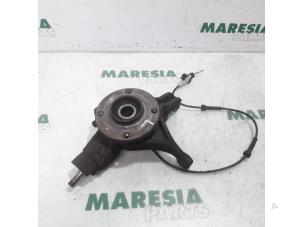 Used Knuckle, front left Citroen C4 Berline (LC) 1.6 HDi 16V Price € 34,99 Margin scheme offered by Maresia Parts