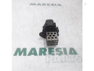 Used Cooling fan resistor Citroen C4 Berline (LC) 1.6 HDi 16V Price € 20,00 Margin scheme offered by Maresia Parts