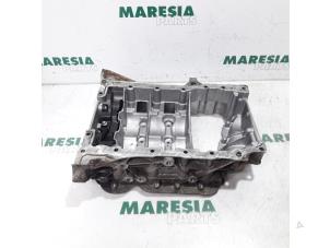 Używane Miska olejowa Renault Master IV (MA/MB/MC/MD/MH/MF/MG/MH) 2.3 dCi 16V Cena € 127,05 Z VAT oferowane przez Maresia Parts
