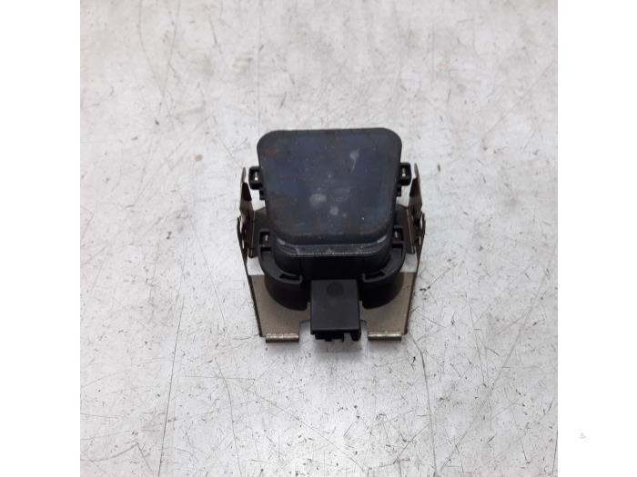 Begagnade Regnsensor Citroen DS5 (KD/KF) 1.6 HDiF 16V Pris € 20,00 Marginaltabell erbjuds av Maresia Parts